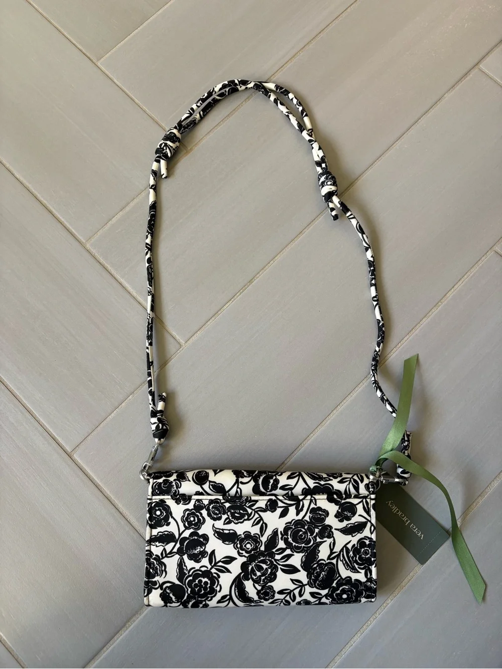 Vera Bradley Wildwood Wallet Crossbody | Black & White Floral